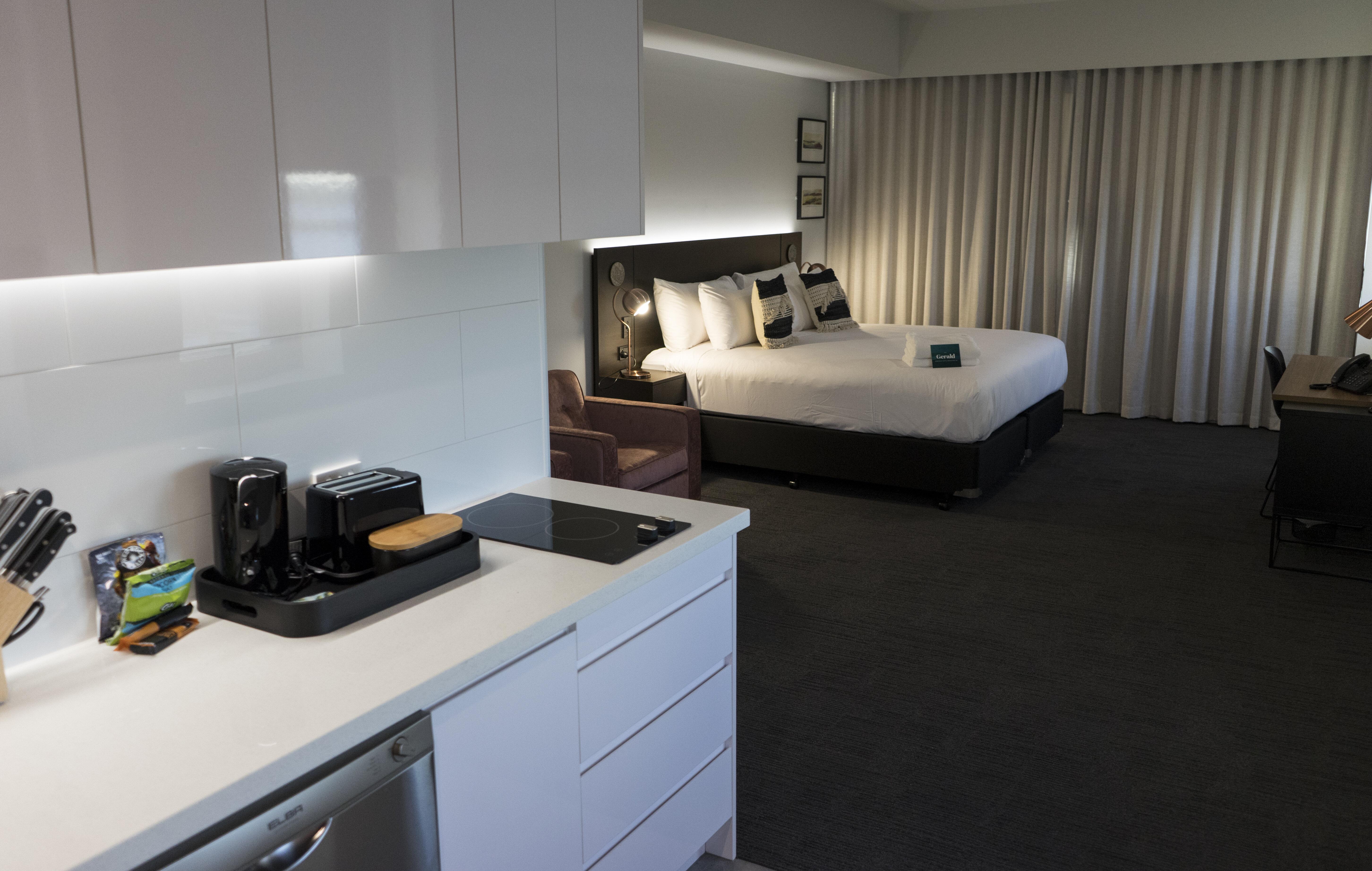 The Gerald Apartment Hotel Geraldton Extérieur photo